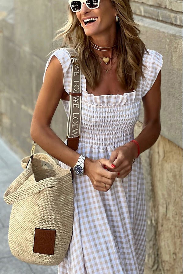 Amanda™ | Suitable dress for any setting