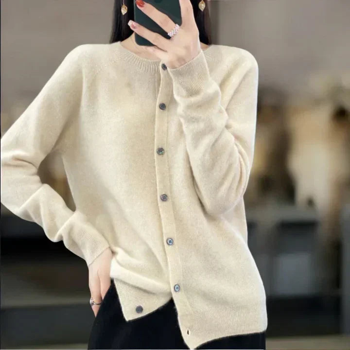 ANNIKA | Soft Woolen Cardigan