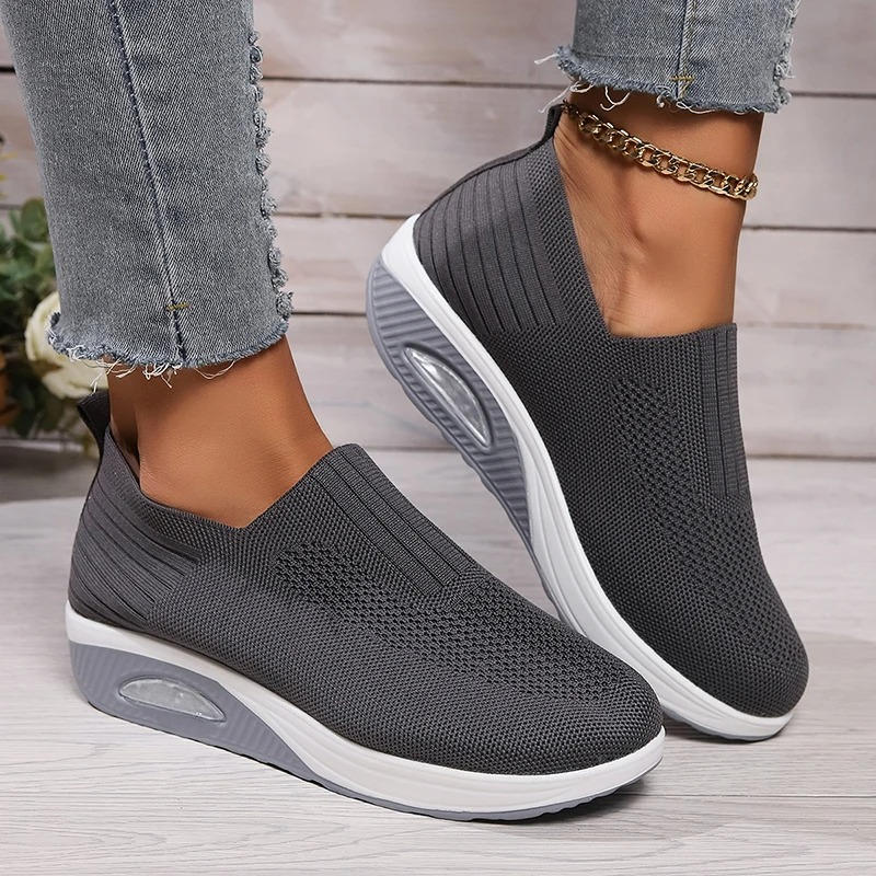 Alvessa | Mesh Slip-on Sneakers